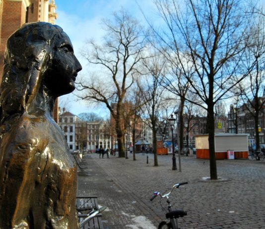 Franz Kafka y Ana Frank: dos escritores judíos que influenciaron la literatura universal